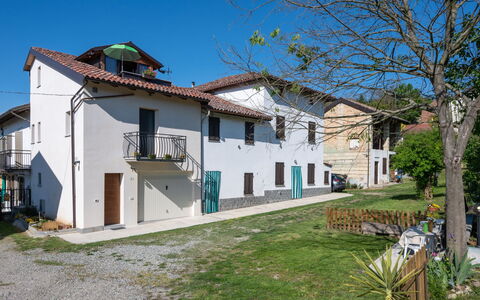 Raggio di Sole: Planta, Propiedad, Edificio, Paisaje Natural, Árbol, El Terreno Del Lote, Casa, Cabaña, Paisaje, Barrio Residencial