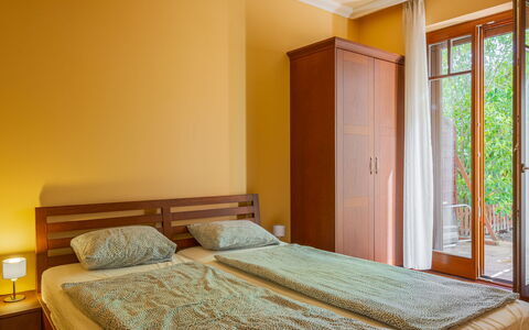 Toscana: Madera, Diseño De Interiores, Suelo, Piso, Mueble, Habitación, Habitación, Departamento, Cama, Manchas De Madera