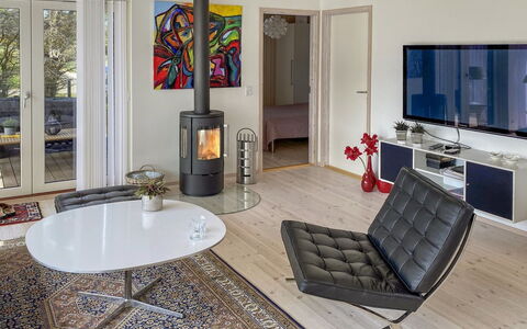 Telma - 200M from the Sea: Mueble, Diseño De Interiores, Piso, Suelo, Sala, Madera, Suelos De Madera, Sofá, Casa, Habitación