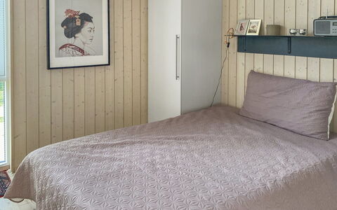 Telma - 200M from the Sea: Cama, Habitación, Lecho, Sábana, Madera, Mueble, Linos, Diseño De Interiores, Suelo, Piso