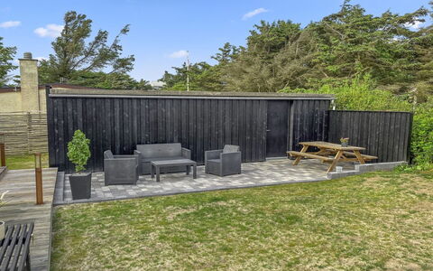 Telma - 200M from the Sea: Madera, Jardín, Patio Interior, Madera Dura, Tablón, Hormigón, Yarda, Paisajismo, Sombra, Mueble Para Exteriores