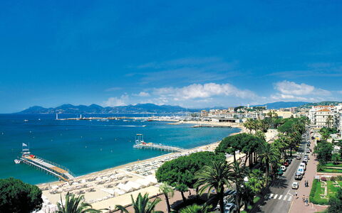 Cannes 535: Agua, Cuerpo De Agua, Costa, Costeras Y Los Accidentes Geográficos Oceánico, Mar, Camino Acuático, Playa, Paisaje, Oceano, Apuntalar