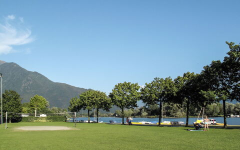 Casa Dascio: Cielo, Planta, Nube, Agua, Árbol, Paisaje Natural, Montaña, El Terreno Del Lote, Hierba, Banco