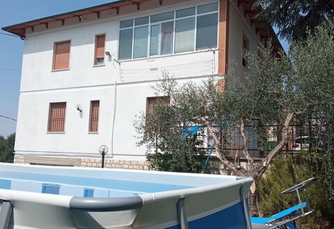 Casa Della Selce: Propiedad, Ventana, Edificio, Planta, Cielo, Casa, Árbol, Arquitectura, Mueble Para Exteriores, Barrio Residencial