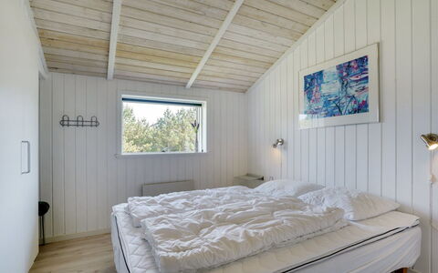 Thove - 600M from the Sea: Madera, Habitación, Cabaña, Tablón, Lecho, Congelación, Madera Dura, Cama, Invierno, Sábana