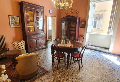 Residenza Otello: Marco, Mueble, Propiedad, Mesa, Silla, Espejo, Madera, Encendiendo, Gabinetes, Diseño De Interiores