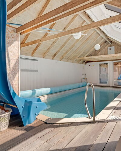 Fredsine - 900M from the Sea