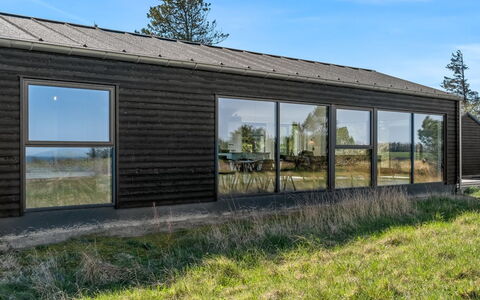 Merete - 900M from the Sea: Madera, Techo, Arquitectura, Casa, Casa, Cabaña, Vía Muerta, Madera Dura, Pendiente, Inmuebles