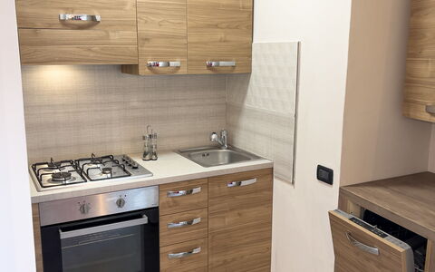 Apartment Tre - Diano Marina: Gabinetes, Mueble, Propiedad, Edificio, Lavabo, Mostrador, Cajón, Grifo, Madera, Cajonera