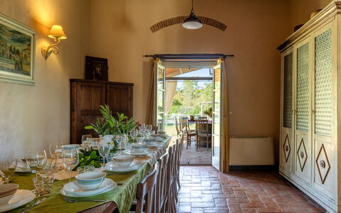Villa Leopolda Selvarella: Mueble, Mesa, Silla, Cocina Y Comedor Mesa, Comedor, Restaurante, Eco Hotel, Planta De Casa, Mueble Para Exteriores, Mesa Al Aire Libre