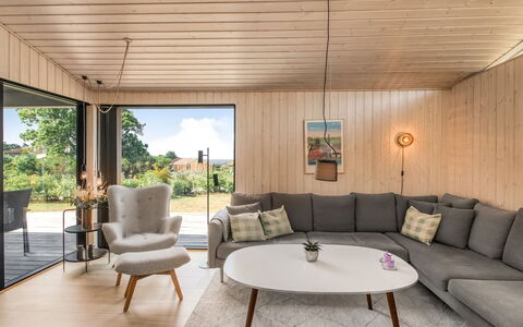 Liesel - 700M from the Sea: Mueble, Piso, Diseño De Interiores, Madera, Suelo, Sofá, Sala, Suelos De Madera, Mesa, Techo