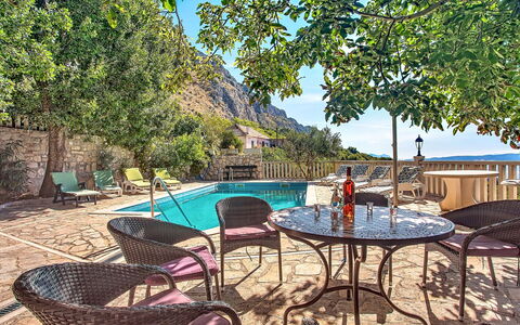 Villa Jolie Amazing Stone: Piscina, Recurso, Mueble Para Exteriores, Eco Hotel, Cordillera, Silla, Sombra, Hacienda, Villa, Losa