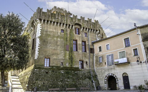 Cagnes-Sur-Mer 177: Nube, Cielo, Tiempo De Día, Propiedad, Agua, Edificio, Planta, Azur, Diseño Urbano, Espacio Publico