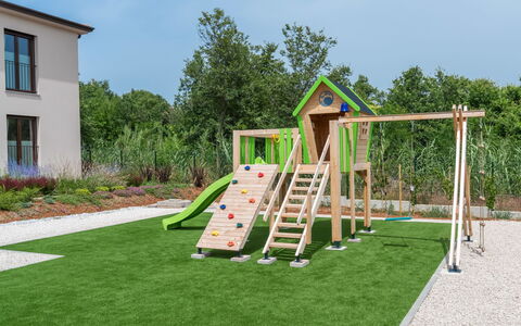 Villa Karina: Agua, Planta, Piscina, Árbol, Sombra, Mueble Para Exteriores, Ocio, Rectángulo, Material Compuesto, Paisaje