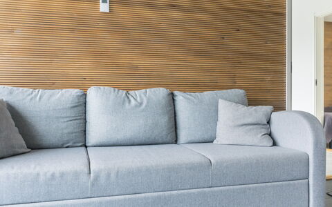 Villa Hirvas: Mueble, Diseño De Interiores, Piso, Suelo, Mesa, Techo, Cocina Y Comedor Mesa, Encendiendo, Silla, Casa
