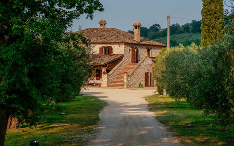 Villa Pagannoni: Planta, Propiedad, Cielo, Edificio, Árbol, Casa, El Terreno Del Lote, Paisaje Natural, Barrio Residencial, Área Rural