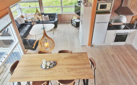 Mitre - 300M from the Sea: Diseño De Interiores, Piso, Mueble, Madera, Suelo, Suelos De Madera, Techo, Cocina, Habitación, Encendiendo