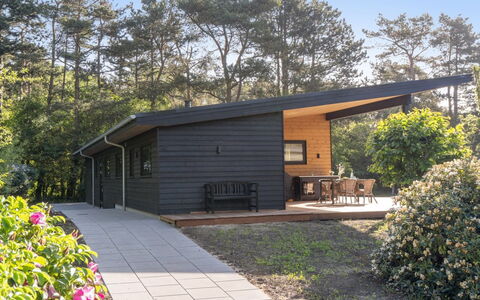 Toska - 100M to the Fjord: Mueble, Diseño De Interiores, Piso, Madera, Suelo, Techo, Suelos De Madera, Silla, Mesa, Encendiendo