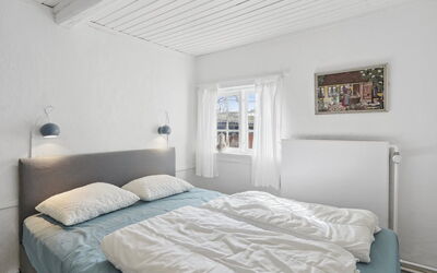 Elvin - 2.7Km from the Sea