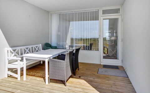 Eske - 50M from the Sea: Techo, Casa, Casa, Cabaña, Puerta, Vía Muerta, Cubierta, Porche, Tablón, Madera Dura