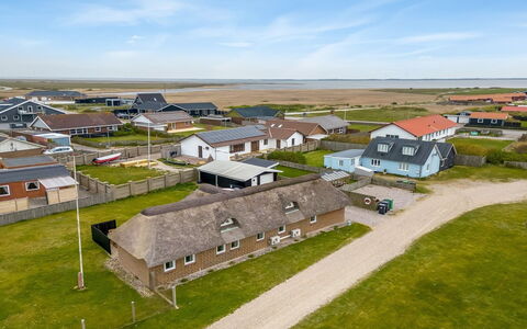 Hermine - from the Sea: Techo, Paisaje, Llanura, Casa, El Terreno Del Lote, Casa, Área Rural, Cabaña, Suburbio, Campo