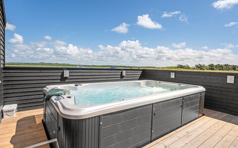Ivar - 300M from the Sea: Material Compuesto, Arreglo De Tubería, Bañera, Piscina, Jacuzzi