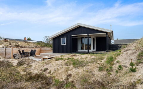 Sulo - 1.4Km from the Sea: Cabaña, Cobertizo, \Choza, Casa De Campo, Pradera, Choza, Granero, Cuarto De Troncos, Edificios Del Jardín