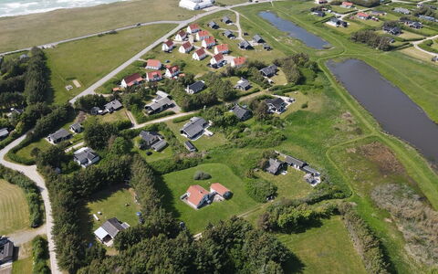 Frellef - 491M from the Sea: Hierba, Pradera, El Terreno Del Lote, Cabaña, Área Rural, Prado, Edificios Del Jardín, Jardín, Cobertizo