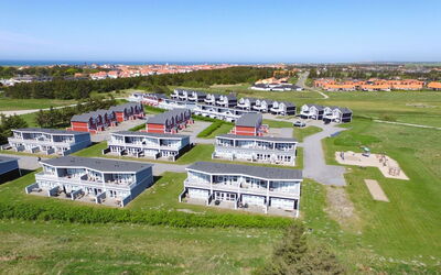 Rikhard - 800M from the Sea