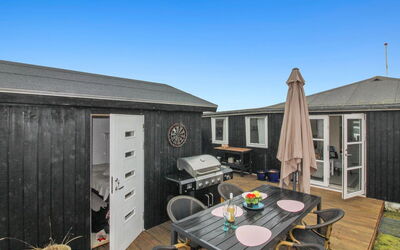 Edvia - 300M from the Sea