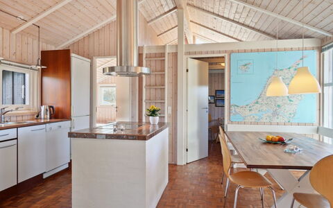 Franzisca - 700M from the Sea: Diseño De Interiores, Piso, Mueble, Suelo, Cocina, Madera, Techo, Lámpara, Mostrador, Silla