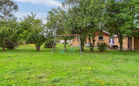 Kolle - 3.2Km from the Sea: Hierba, Jardín, Llanura, Césped, Patio Interior, Yarda, Sombra, Prado, Parque