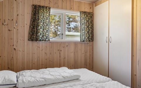 Fenja - 1.2Km from the Sea: Madera, Techo, Arquitectura, Casa, Casa, Cabaña, Vía Muerta, Madera Dura, Pendiente, Inmuebles