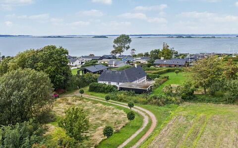 Ilkka - 220M from the Sea: Paisaje, Barrio Residencial, Techo, Costeras Y Los Accidentes Geográficos Oceánico, El Terreno Del Lote, Casa, Costa, Inmuebles, Mar, Vista Panorámica