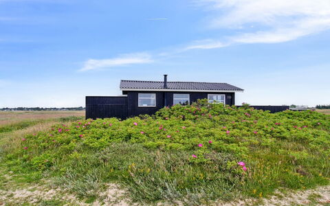 Inka - 100M from the Sea: Cabaña, Cobertizo, \Choza, Casa De Campo, Pradera, Choza, Granero, Cuarto De Troncos, Edificios Del Jardín
