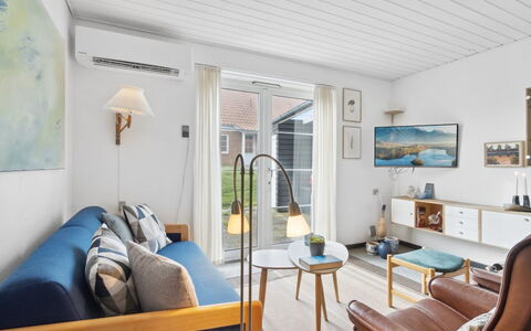Ubbe - 200M from the Sea