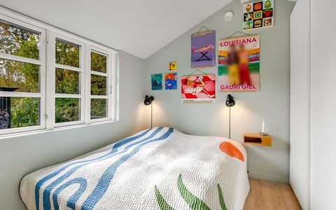 Teijo - 2.5Km from the Sea: Diseño De Interiores, Cama, Habitación, Pared, Mueble, Sábana, Techo, Lecho, Linos, Piso