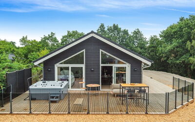 Nona - 150M from the Sea