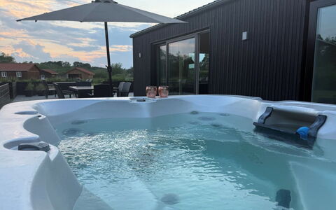 Asel - 350M from the Sea: Material Compuesto, Jacuzzi, Bañera, Arreglo De Tubería, Piscina, Mueble Para Exteriores, Patio, Hotel