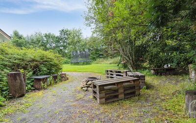 Gunlög - 1.3Km from the Sea