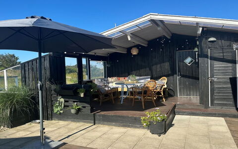 Freding - 450M from the Sea: Techo, Sombra, Maceta, Toldo, Mesa Al Aire Libre, Silla, Estructura Al Aire Libre, Mueble Para Exteriores, Yarda, Cubierta