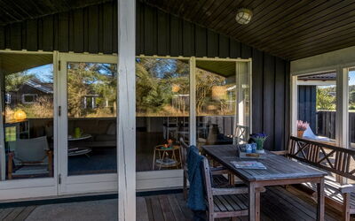 Apsolon - 600M from the Sea