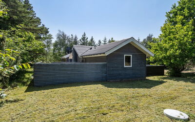 Aneline - 700M from the Sea
