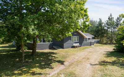 Aneline - 700M from the Sea