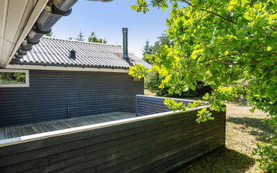 Aneline - 700M from the Sea