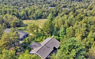 Arlett - 950M from the Sea
