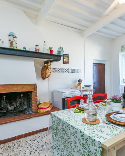 Francesco's Pretty House