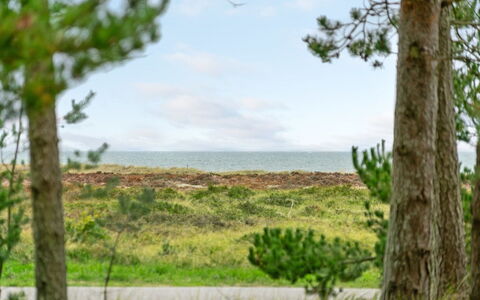 Matild - 800M from the Sea: Madera, Casa, Porche, Cubierta, Madera Dura, Techo, Manchas De Madera, Suelos De Madera, Eco Hotel