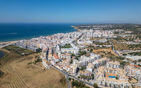 Sunny Beach Casa-M: Horizonte, Ciudad, Costa, Barrio Residencial, Departamento, Mar, Costeras Y Los Accidentes Geográficos Oceánico, Asentamientos Humanos, Diseño Urbano, Oceano