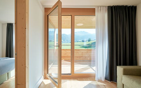 Disentis 50: Propiedad, Edificio, Madera, Sombra, Cortina, Comodidad, Suelo, Piso, Madera Dura